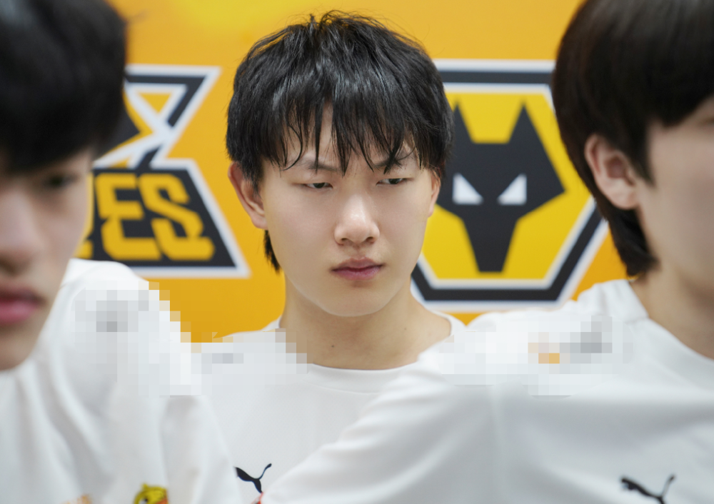 img img